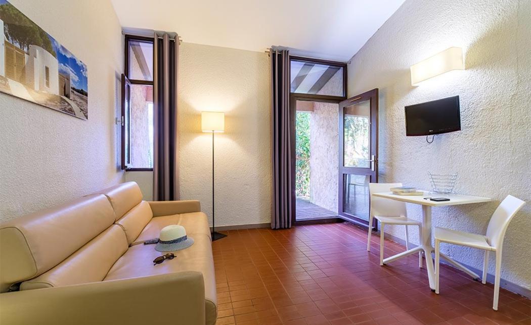 Belambra Clubs La Colle-Sur-Loup - Les Terrasses De Saint-Paul De Vence Hotel Bilik gambar